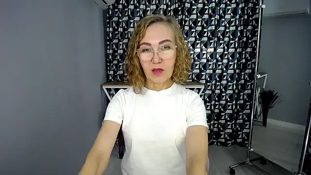 queen_a_n_i