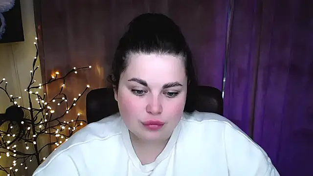 Emily_Mo