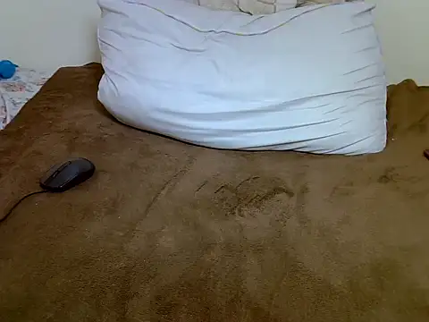creamypetite (F young) - MASSIVE  SQUIRT AND CUM SHOW