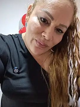 SluttyMilf79