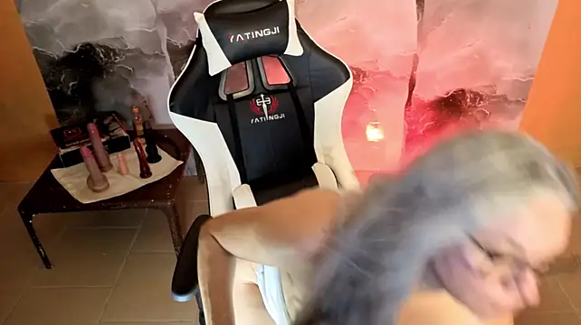 MarianL0ve webcam