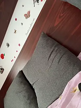Hotmomcheckk_