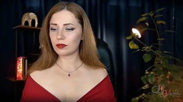 MissBeverlyMills