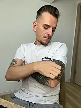 Huge_cock22cm