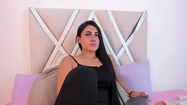 Helenn_monroy1 live cam on StripChat