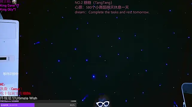 CCTW-100 live cam on StripChat