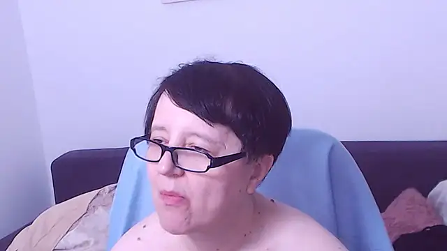 ChristaRose live cam on StripChat