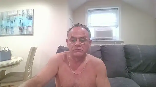 twopeopleinlove live cam on StripChat