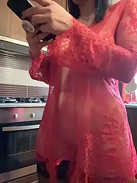 Hotmomcheckk_ webcam