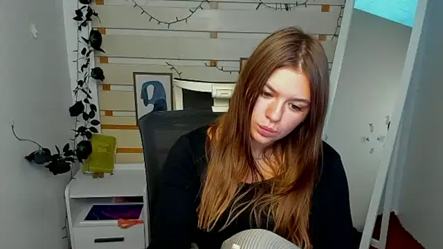 Josephine_Kiss webcam