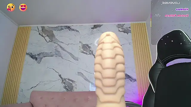ailyn_ch1 webcam