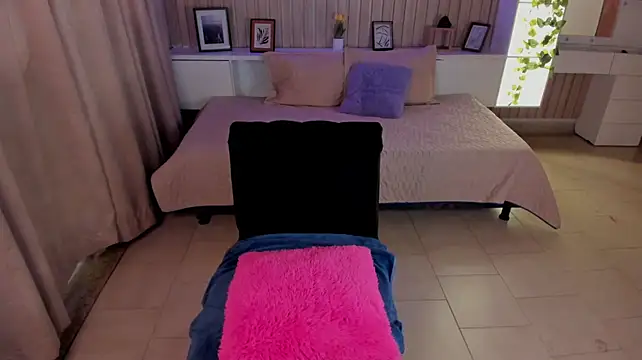 Alison_ang webcam