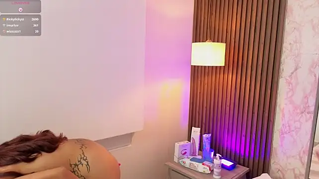 Little_Saraa18 webcam