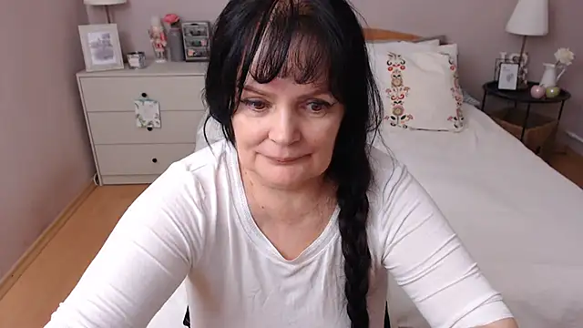 LeveMe2Nightt live cam on StripChat