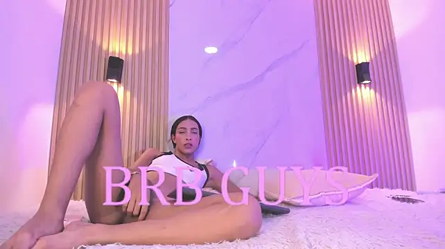 Valentinaliux_ live sex cam