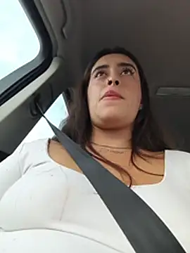 MissNyraSecret live sex cam