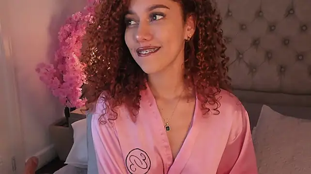 Sienna_brunette