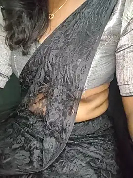 Tamilmallu-duskygirl03
