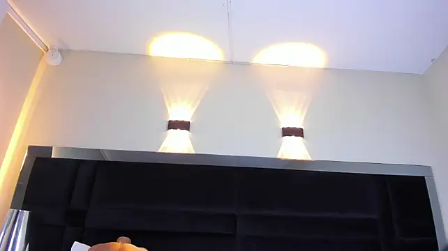 Mia_Hillss