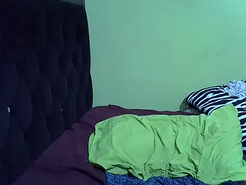 Ebony_timy
