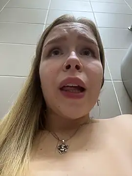 liza_risky (F young) - Flirting with a guy ask to touch boobs