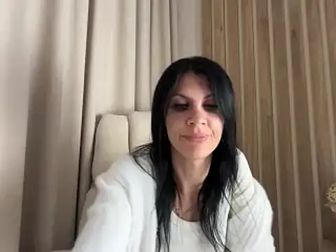 InjaAtHome live sex cam