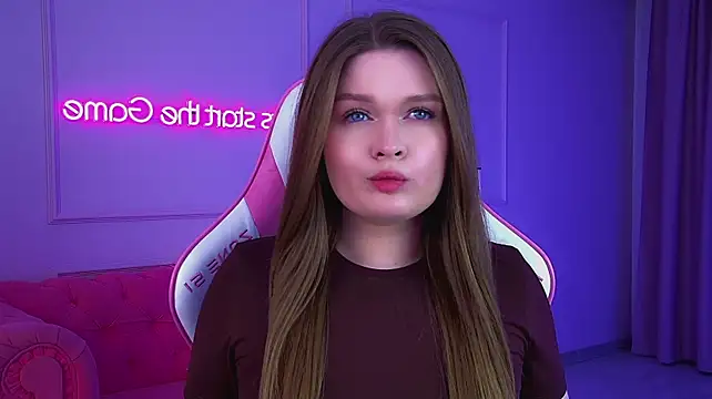 CrystalLyons webcam