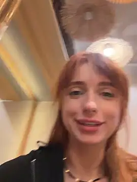 Maria_Moonlight live cam on StripChat