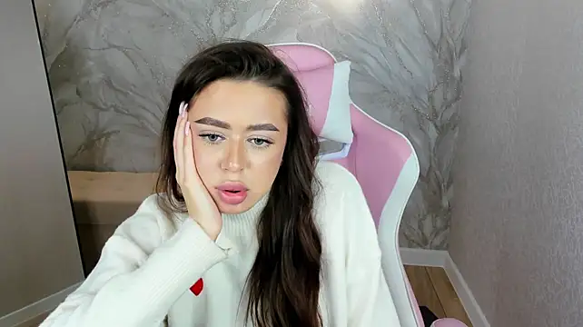 NicoleRossss live cam on StripChat
