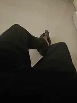 kingbenorth (M young) - #black-hair #cam2cam #cheapest-privates #cumshot #dirty-talk #foot-fetish #handjob #handy #hd #hindi #indian #masturbation #medium #mobile #new #sexting #small-audience #straight #young