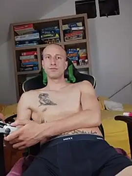 elias_mondeo (M young) - Doggy Position 3 min.