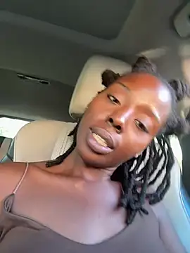 thechocolatepeach live sex cam