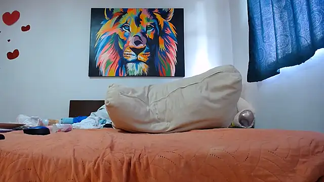 DanaiOluyi webcam
