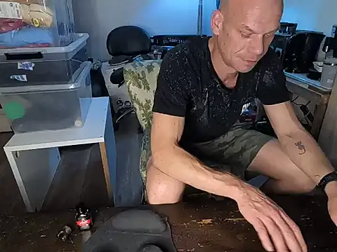 Kinky_Play1
