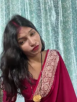 Priyaa_1433