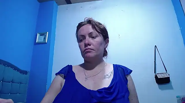 carolinhe26