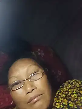 Juhi_09 live cam preview