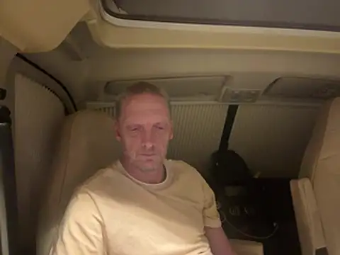 sweedy2033 live cam preview