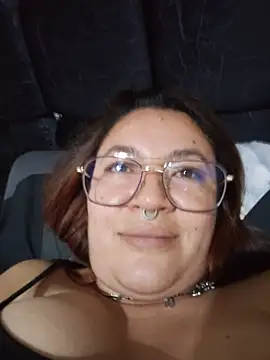 samm_curvy