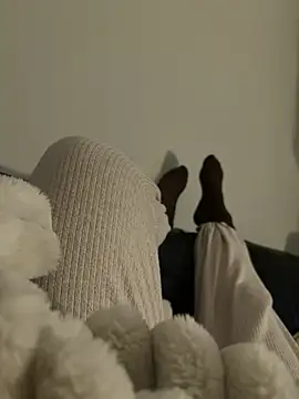 Meet_My_Feet-xox