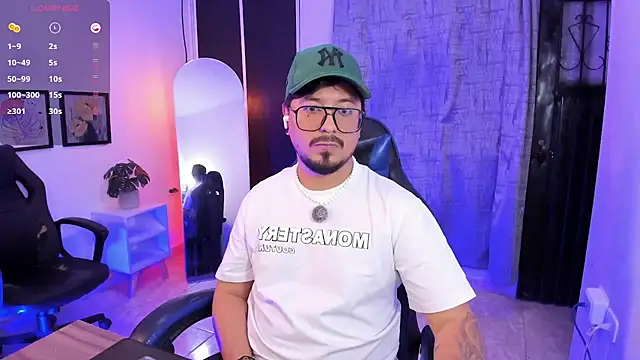 DaviidEvans_ live cam on StripChat