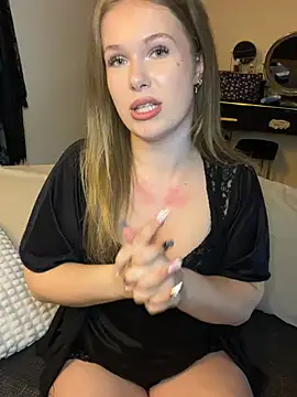 HannahMontana18