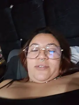 samm_curvy