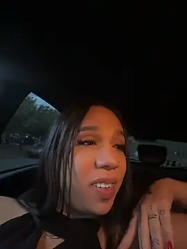 BitchySalome live sex cam