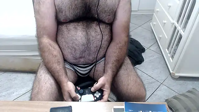 MysterBearMG live sex cam