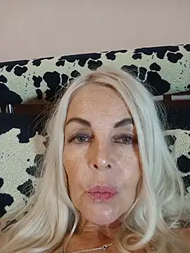 StylishAmelia54