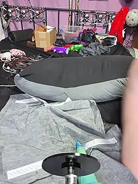 babygurljay (G young) - Ride toy with lush in booty😈🤤