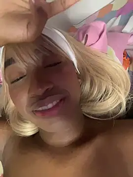 venusnight_ (F young) - finger in the anus