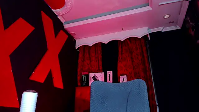 abrilbigcock's live room