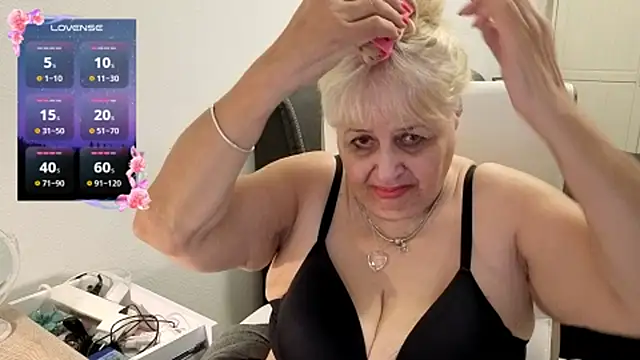 SusiLifeXXX live cam on StripChat